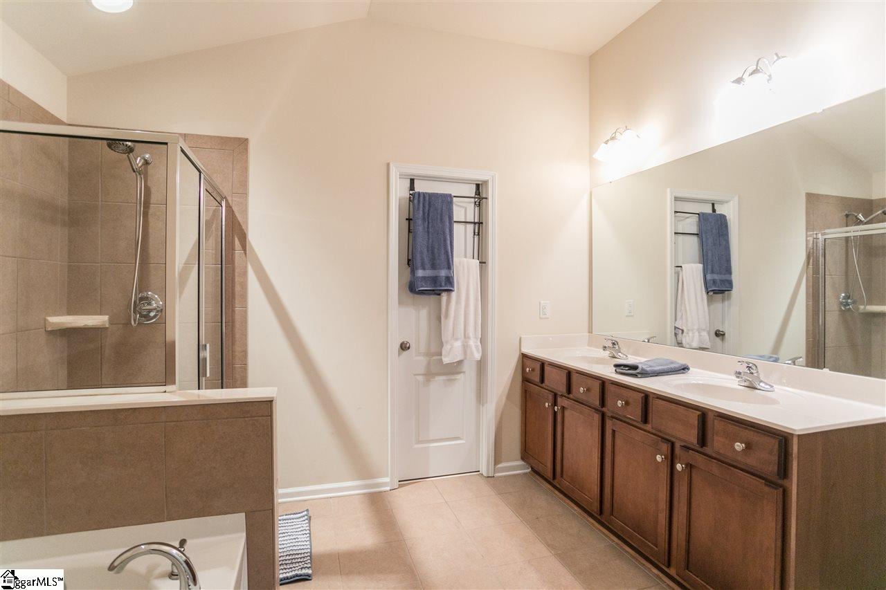 209 Barbours Lane Greenville, SC 29607 - Photo 18 of 22 Gallery Image 18