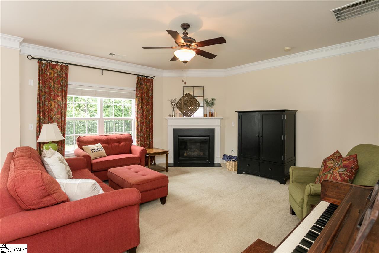 209 Barbours Lane Greenville, SC 29607 - Photo 8 of 22 Gallery Image 8