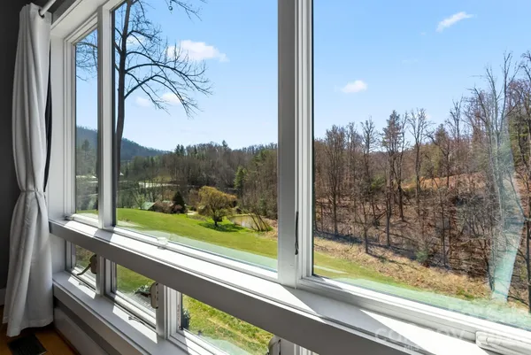 $1,100,000 | 404 Amanda Drive, Mars Hill, NC 28754
