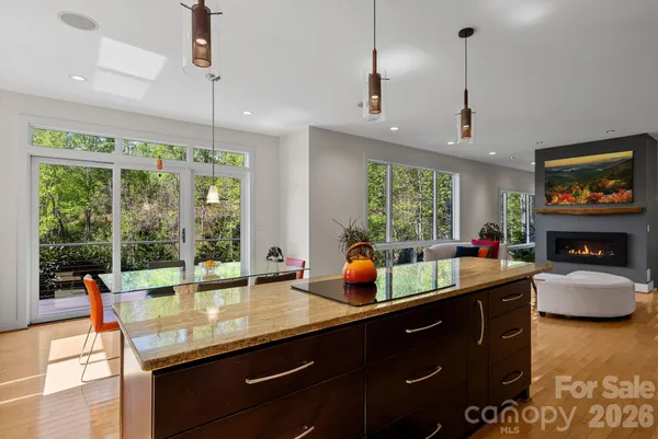 $1,100,000 | 404 Amanda Drive, Mars Hill, NC 28754