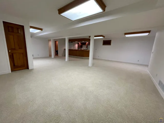 $429,900 | 2401 West View Terrace, Emporia, KS 66801