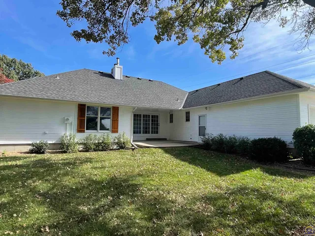 $429,900 | 2401 West View Terrace, Emporia, KS 66801