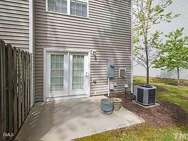 1639 Snow Mass Way Durham, NC 27713 - Photo 21 of 22 237848a3ae2eda2929def25c3653bb2a-cc_ft_3