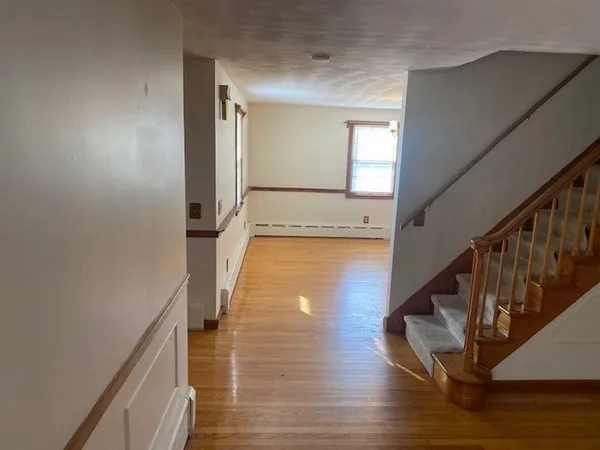 $3,975 | 175 Clinton Road, Sterling, MA 01564