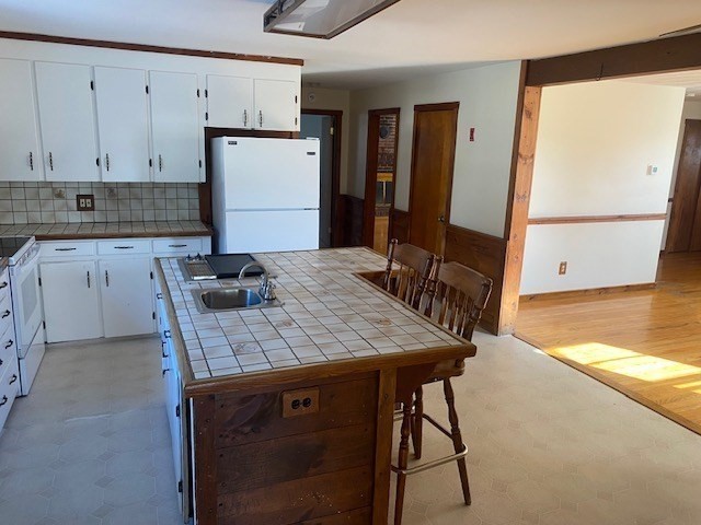 175 Clinton Road Sterling, MA 01564 - Photo 7 of 35