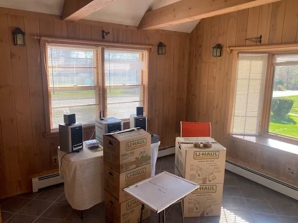 $3,975 | 175 Clinton Road, Sterling, MA 01564