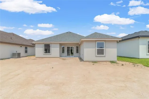 $1,950 | 6000 North Cuesta Del Sol Street, Edinburg, TX 78542