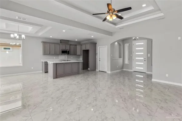 $1,950 | 6000 North Cuesta Del Sol Street, Edinburg, TX 78542