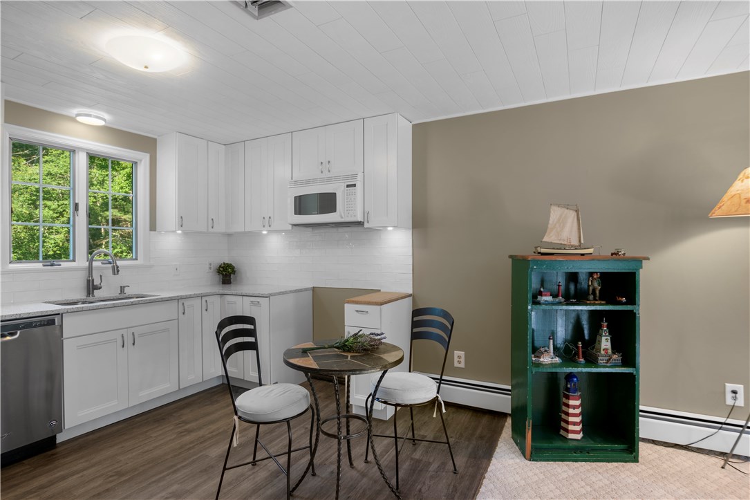 685 Matteson Road Coventry, RI 02816 - Photo 34 of 41