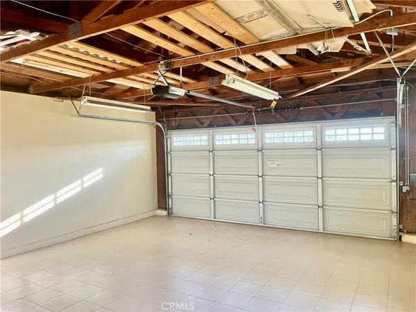 $3,500 | 3555 Dixie Lane, Riverside, CA 92503