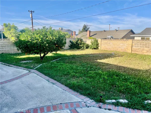 $3,500 | 3555 Dixie Lane, Riverside, CA 92503