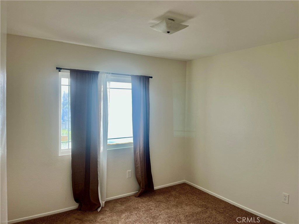 3555 Dixie Lane Riverside, CA 92503 - Photo 10 of 17