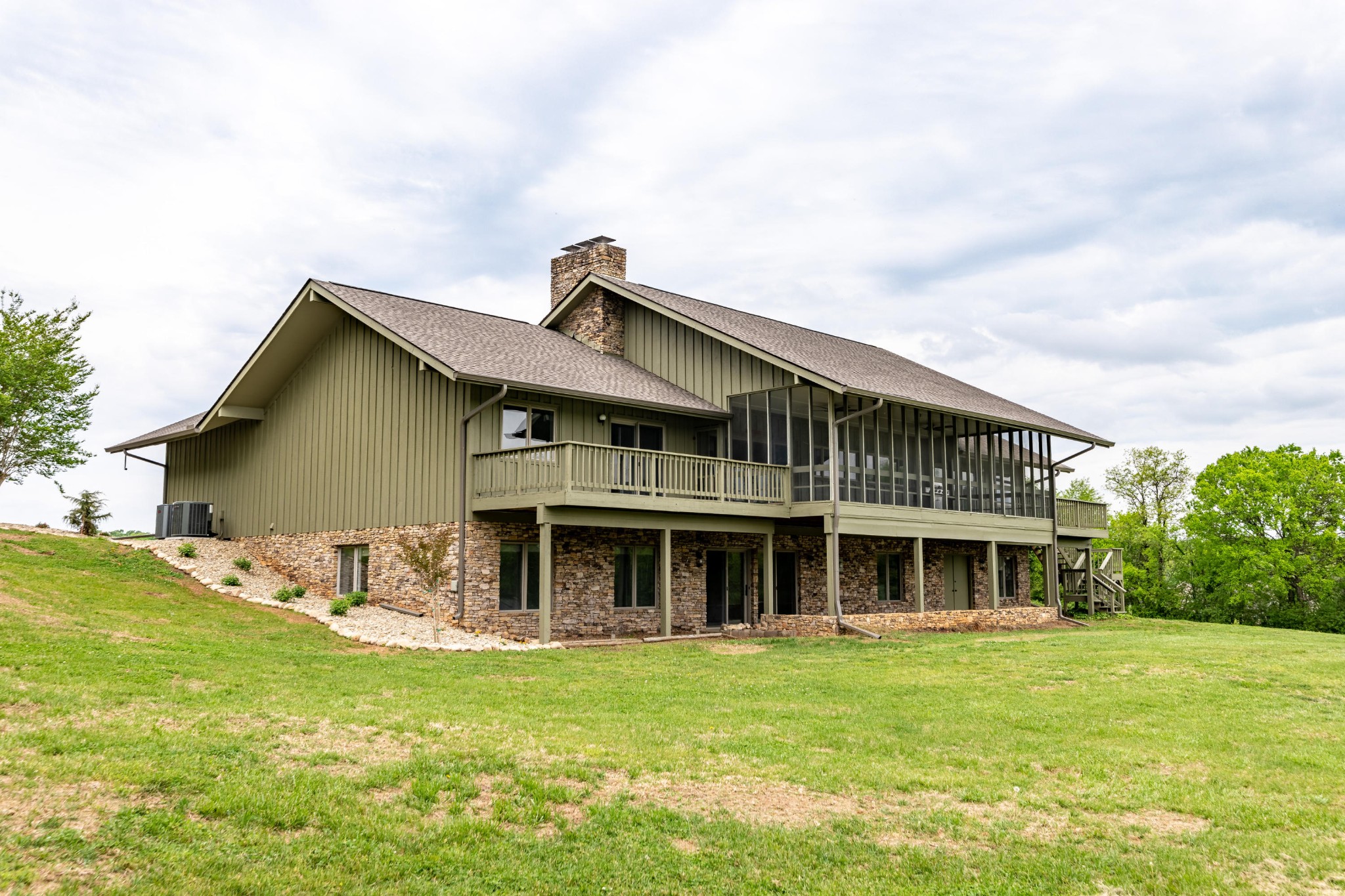 2450 Ellejoy Road Walland, TN 37886 - Photo 4 of 40 Gallery Image 4