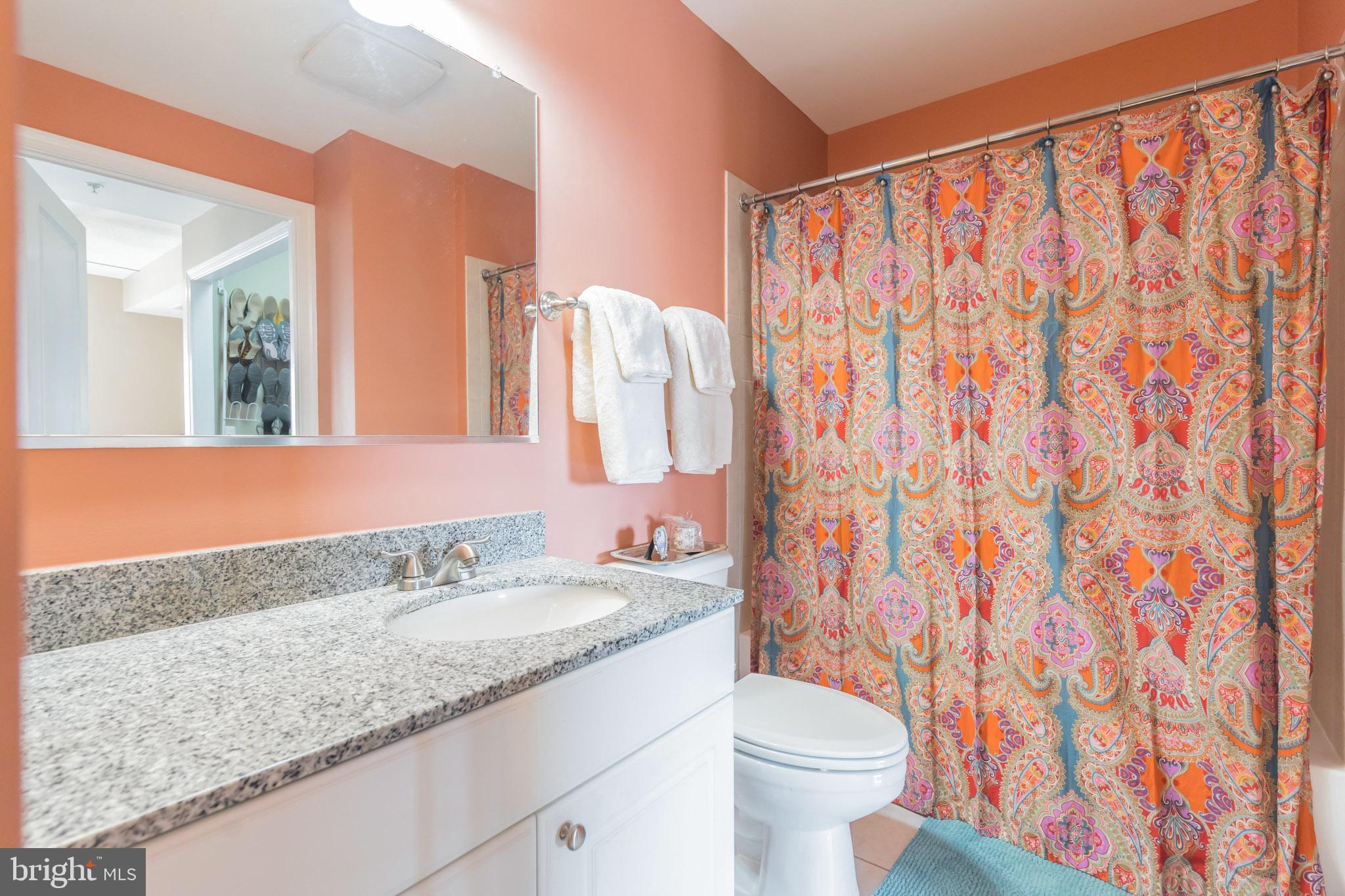 3600 South Glebe Road, Unit 531W Arlington, VA 22202 - Photo 15 of 30 Bathroom