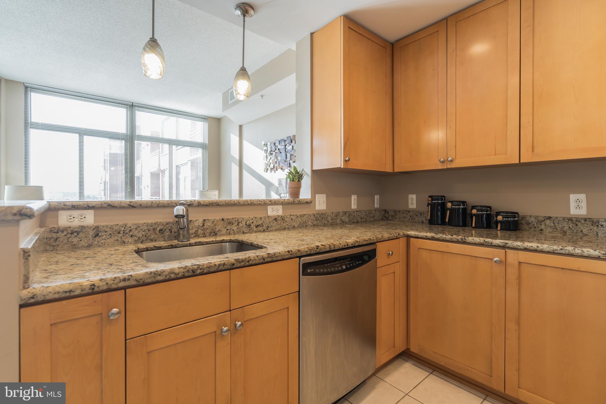 3600 South Glebe Road, Unit 531W Arlington, VA 22202 - Photo 9 of 30 Kitchen