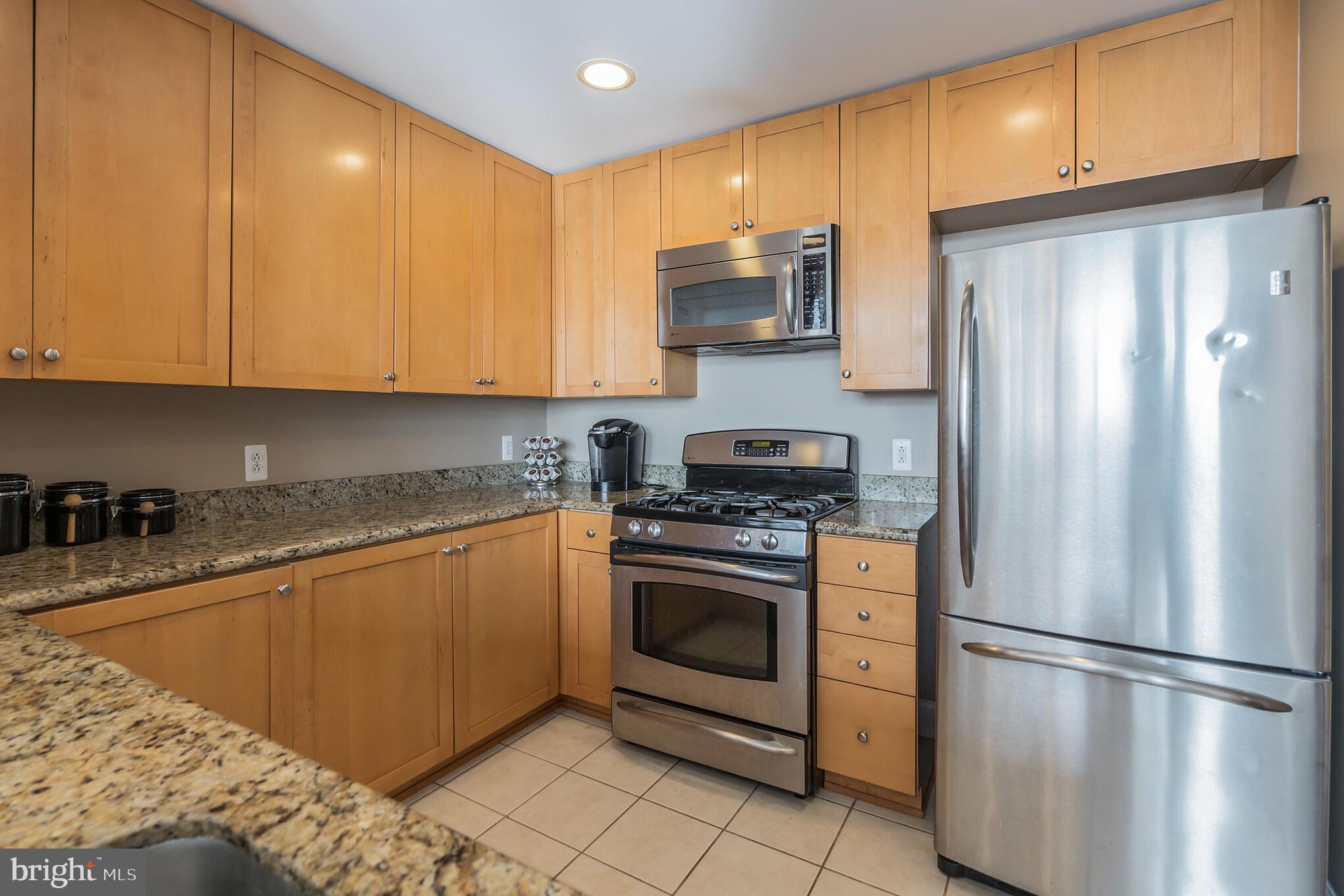 3600 South Glebe Road, Unit 531W Arlington, VA 22202 - Photo 10 of 30 Kitchen