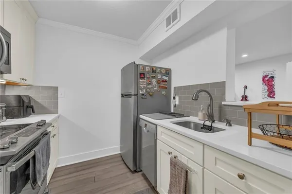 $129,500 | 5015 Walnut Street, Unit A, Kansas City, MO 64112