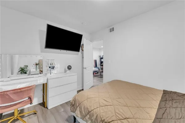 $129,500 | 5015 Walnut Street, Unit A, Kansas City, MO 64112