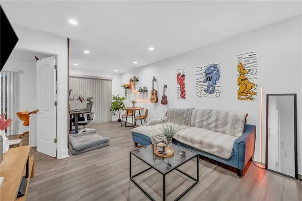 $129,500 | 5015 Walnut Street, Unit A, Kansas City, MO 64112