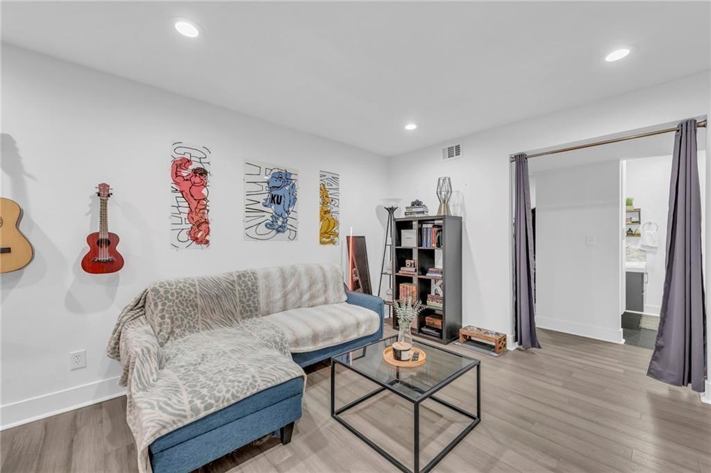 5015 Walnut Street, Unit A Kansas City, MO 64112 - Photo 8 of 21