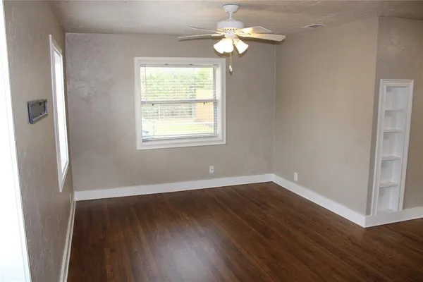 $1,100 | 707-709 Woodland Street, Denton, TX 76209