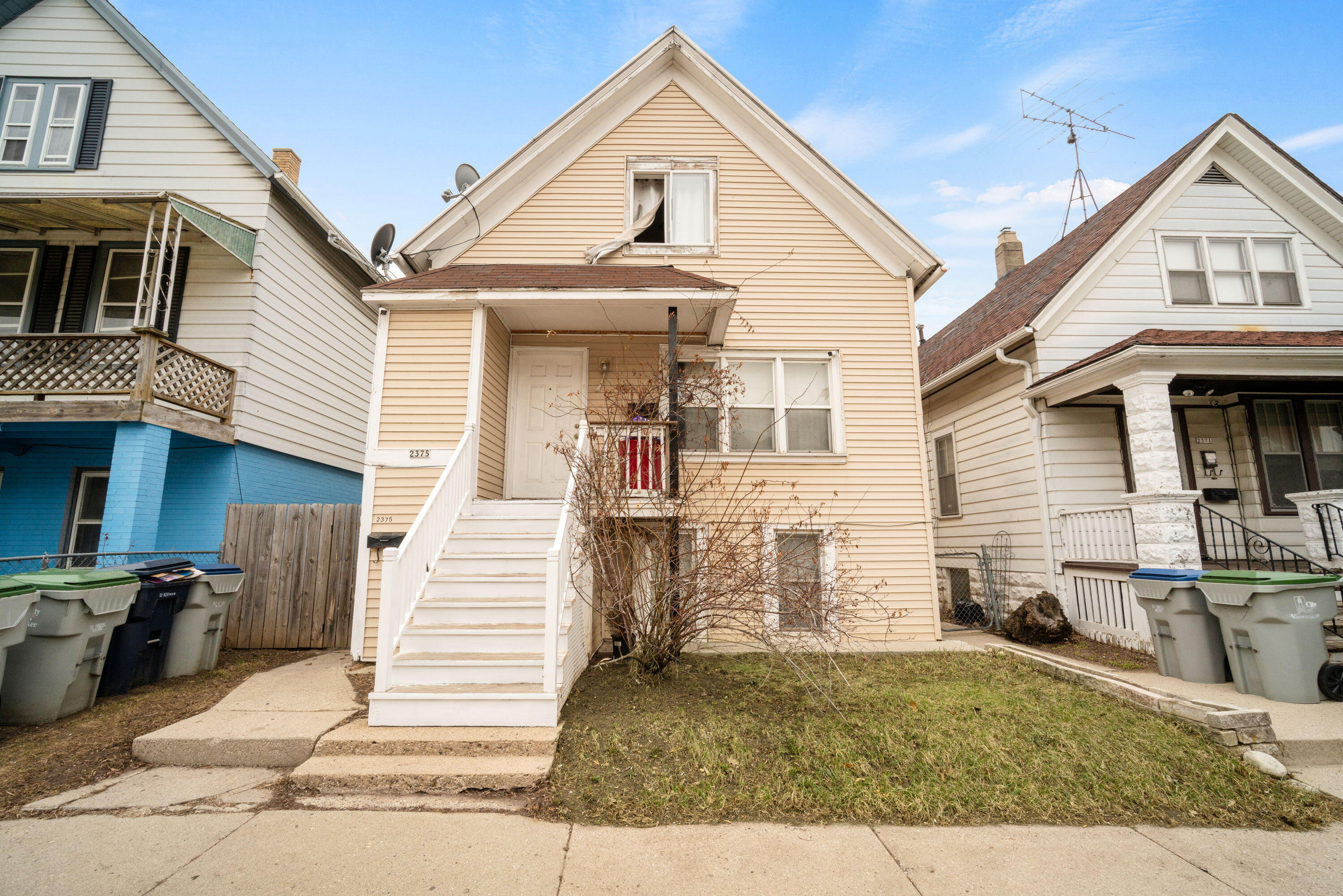 2375 South 15th Place Milwaukee, WI 53215 - Photo 1 of 1 1_imgDSC01187