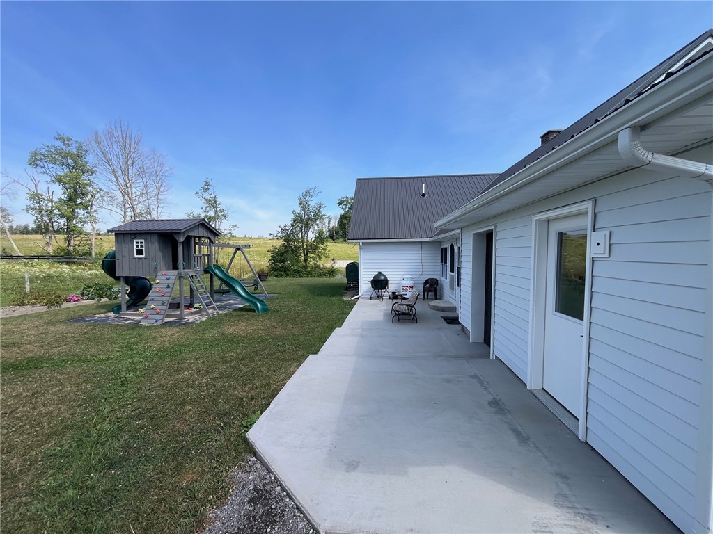 7690 Banks Road Pike, NY 14066 - Photo 21 of 49