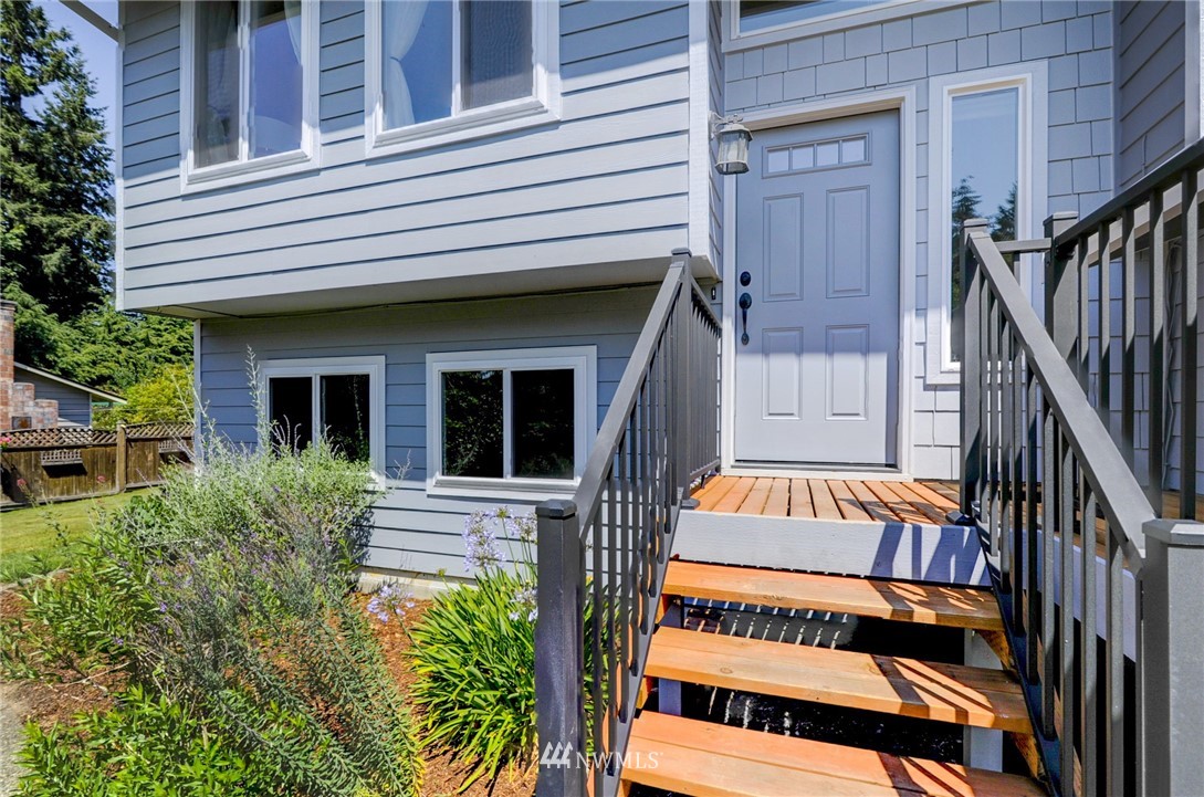 21328 6th Avenue West Bothell, WA 98021 - Photo 3 of 37