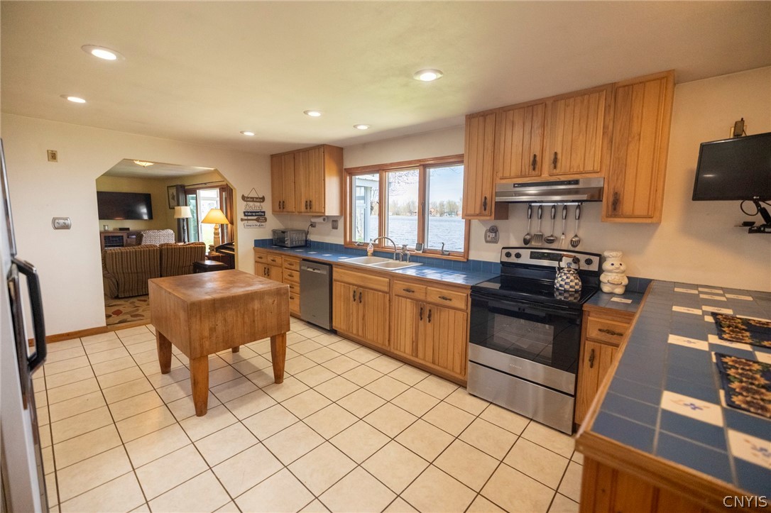 9092 Beach Road Cicero, NY 13029 - Photo 23 of 50