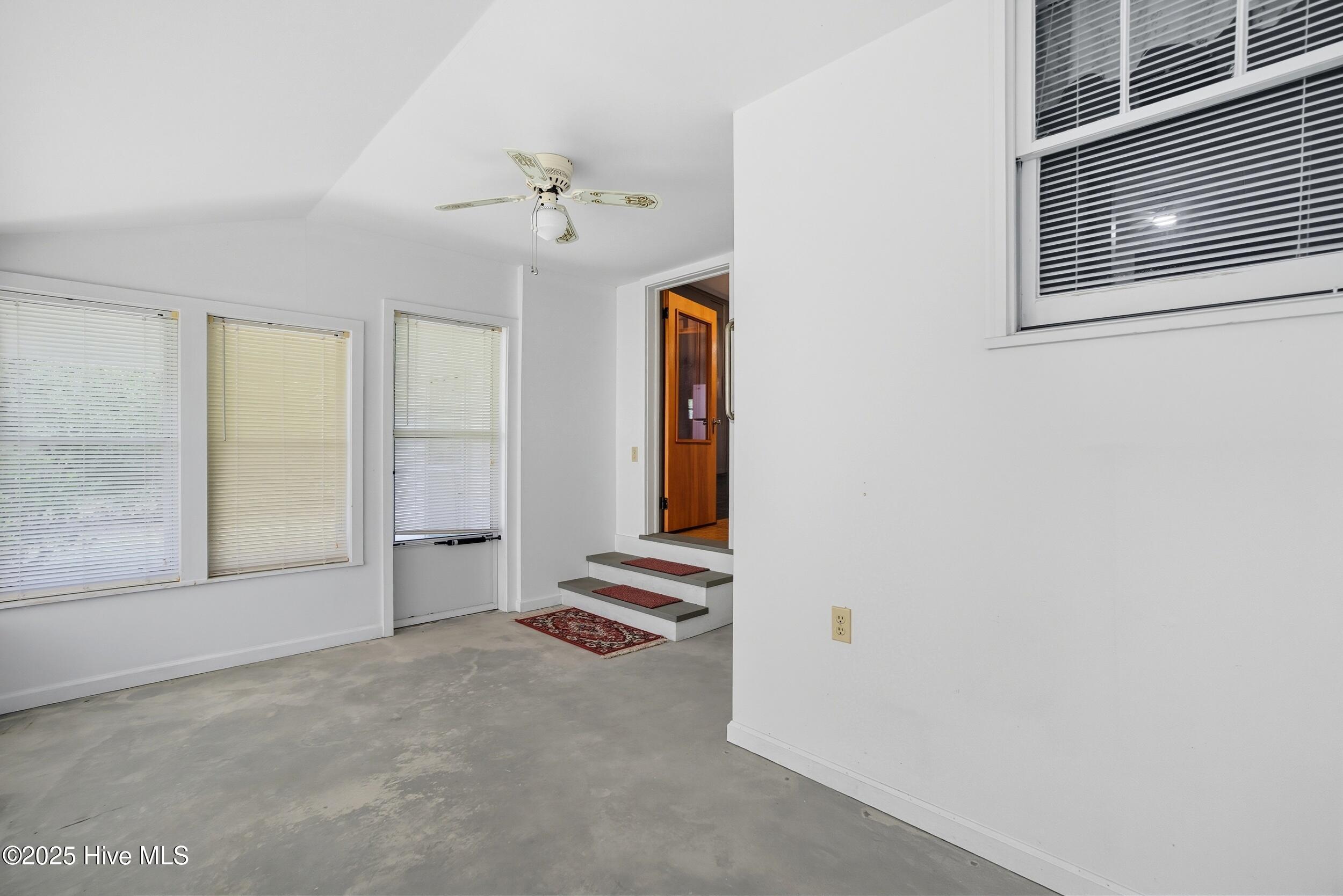 163 Maple Road Maple, NC 27956 - Photo 20 of 30 Sunroom