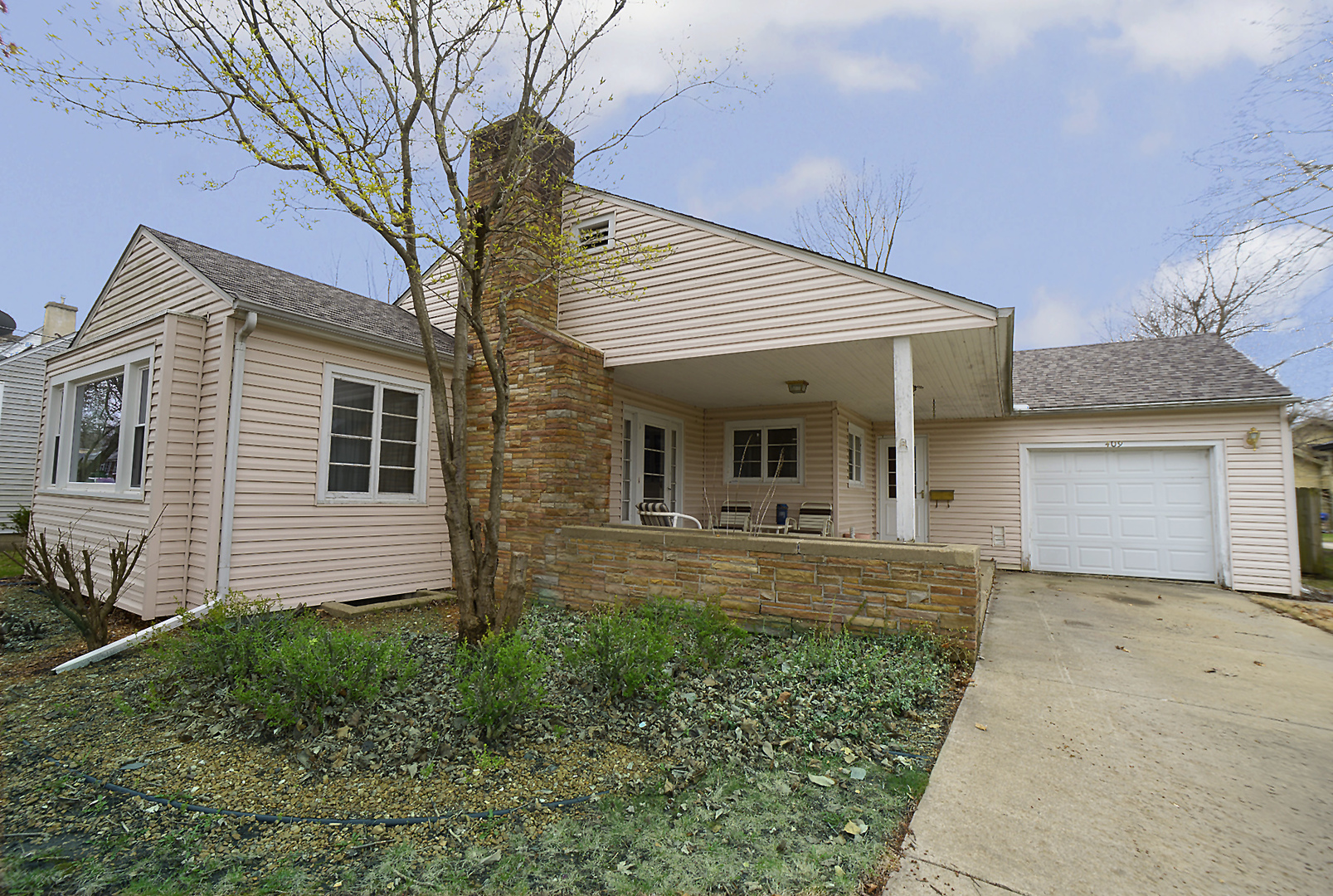 409 3rd Avenue Ottawa, IL 61350 - Photo 2 of 14