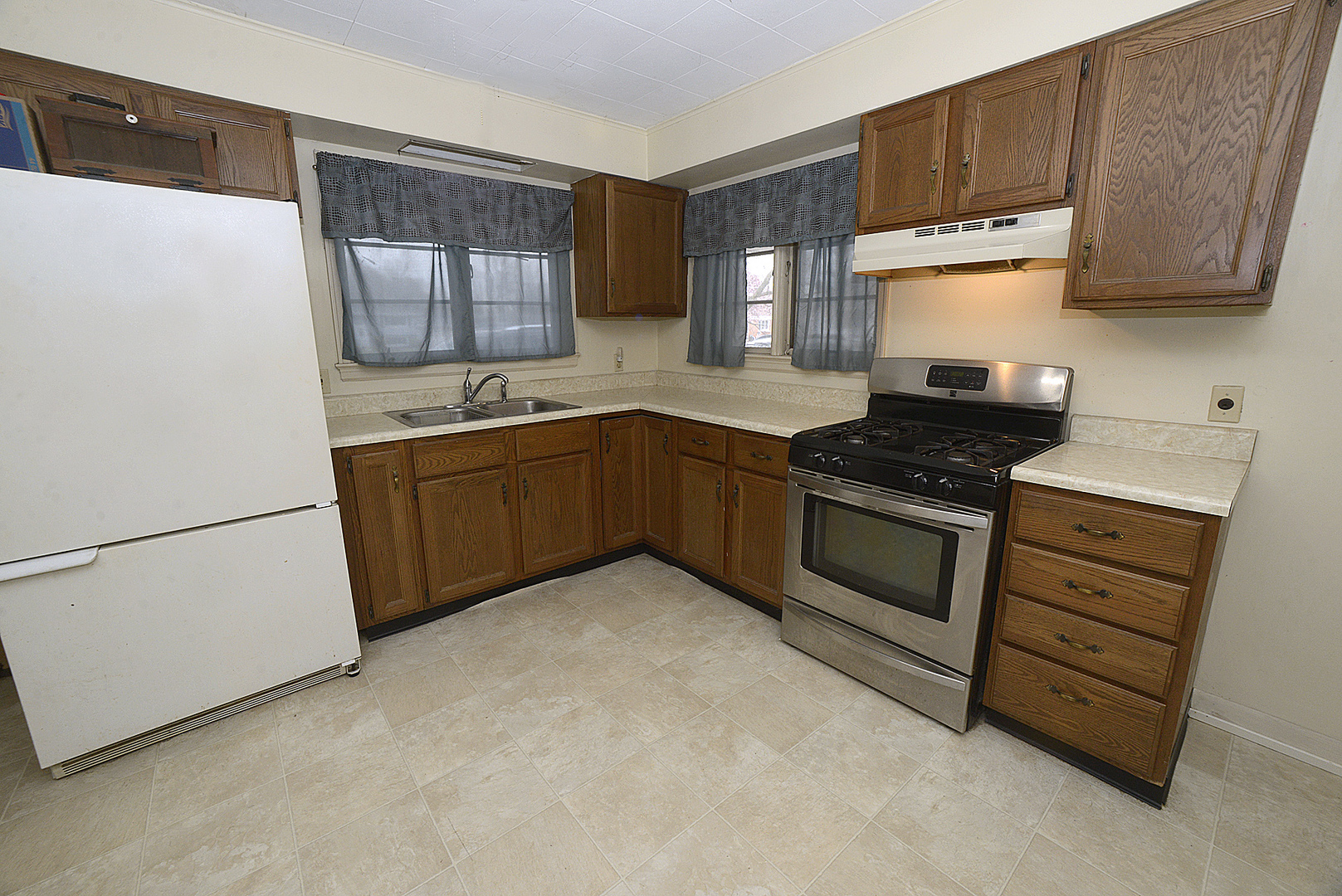 409 3rd Avenue Ottawa, IL 61350 - Photo 7 of 14