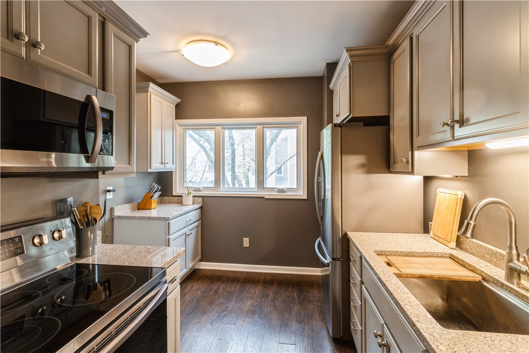 26 Cornhill Place Rochester, NY 14608 - Photo 12 of 24 Kitchen