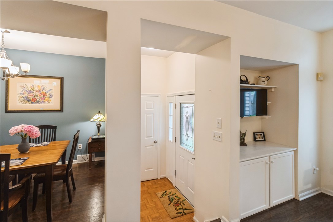 26 Cornhill Place Rochester, NY 14608 - Photo 5 of 24 Front entry view from inside