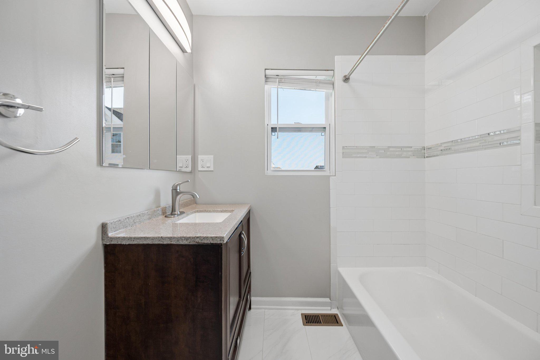5941 Bartonsville Road Frederick, MD 21704 - Photo 23 of 76 Primary Bathroom
