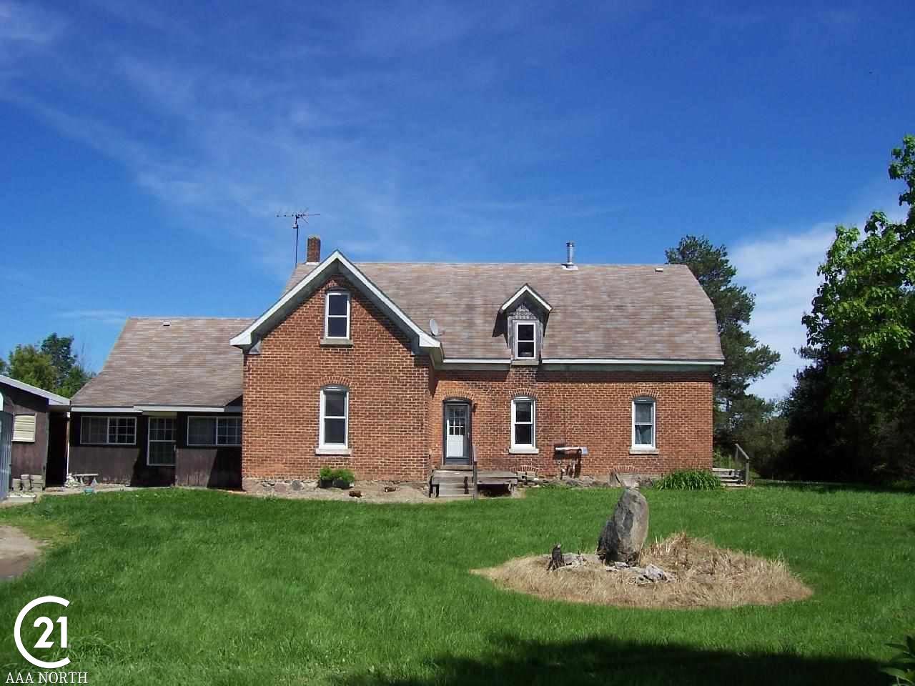12380 Bryce Road Emmett, MI 48022 - Photo 1 of 31 31310811.JPG