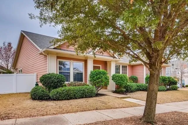 $2,250 | 1400 Chestnut Drive, Savannah, TX 76227