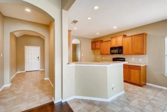 $2,250 | 1400 Chestnut Drive, Savannah, TX 76227