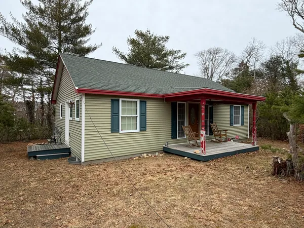 $925,000 | 67 Hudson Avenue, Oak Bluffs, MA 02557
