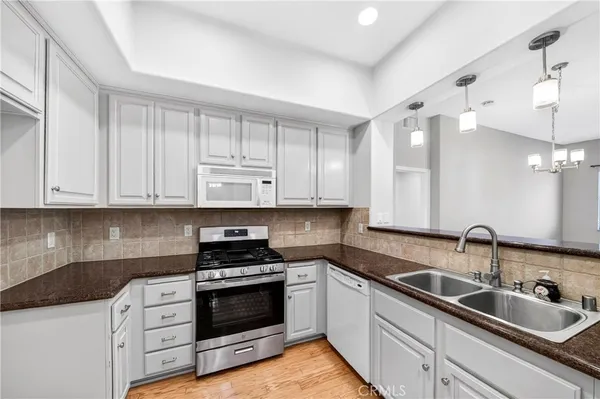 $720,000 | 2605 Sepulveda Boulevard, Unit 122, Torrance, CA 90505