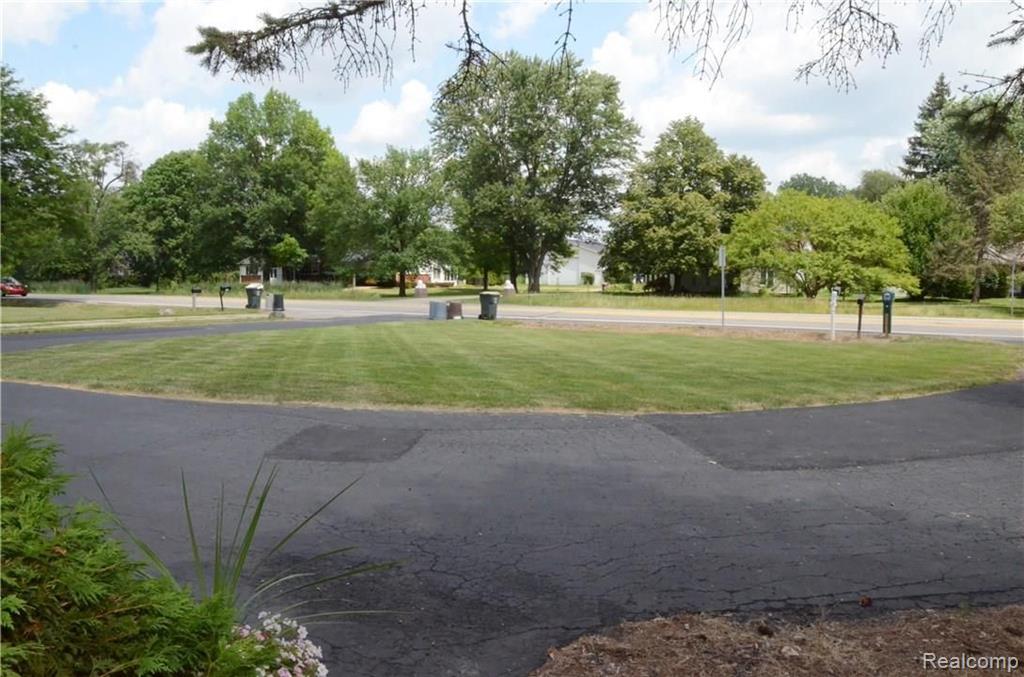 3820 South Canton Center Road Canton, MI 48188 - Photo 30 of 38