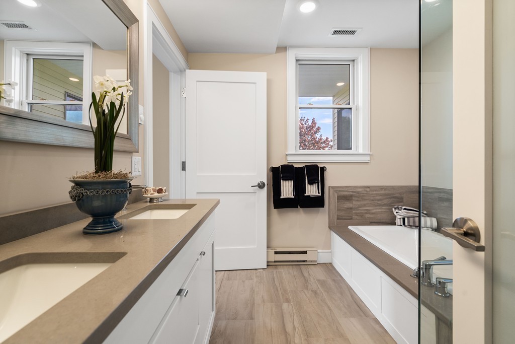 78 Thatcher Road, Unit 2 Gloucester, MA 01930 - Photo 12 of 20