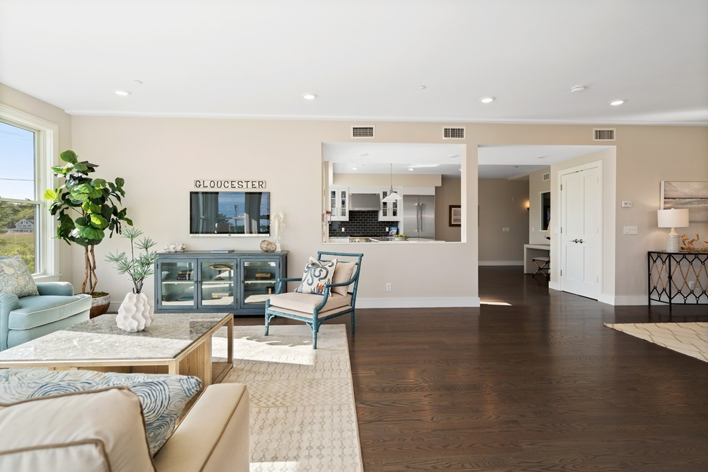 78 Thatcher Road, Unit 2 Gloucester, MA 01930 - Photo 7 of 20