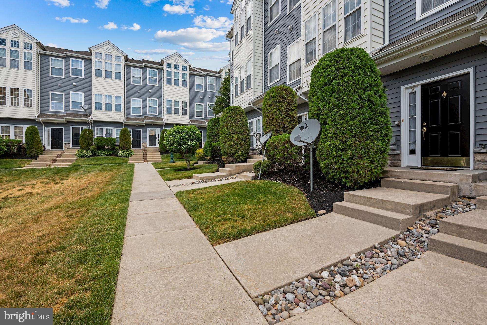 9 River Lane Riverside, NJ 08075 - Photo 2 of 27