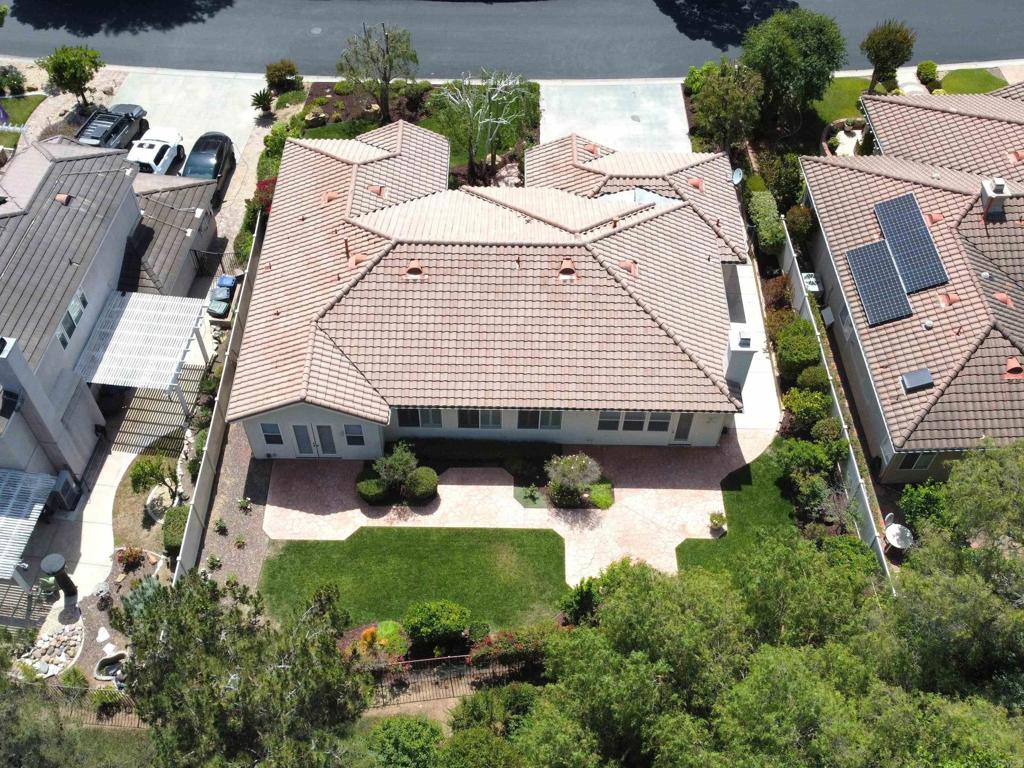 672 Inverlochy Drive Fallbrook, CA 92028 - Photo 55 of 75 an aerial view of a house with swimming pool and porch