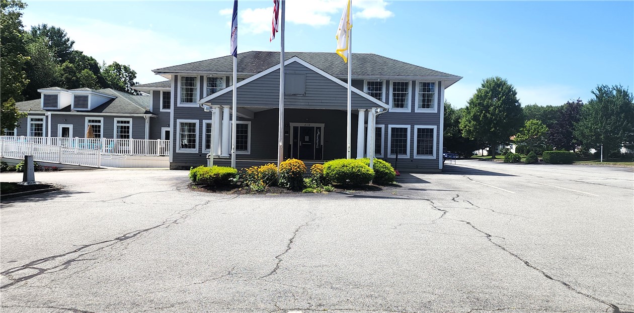 76 Robin Drive Tiverton, RI 02878 - Photo 20 of 30 community center / office