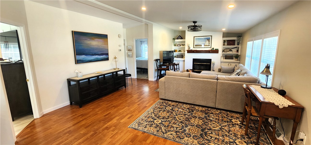 76 Robin Drive Tiverton, RI 02878 - Photo 6 of 30