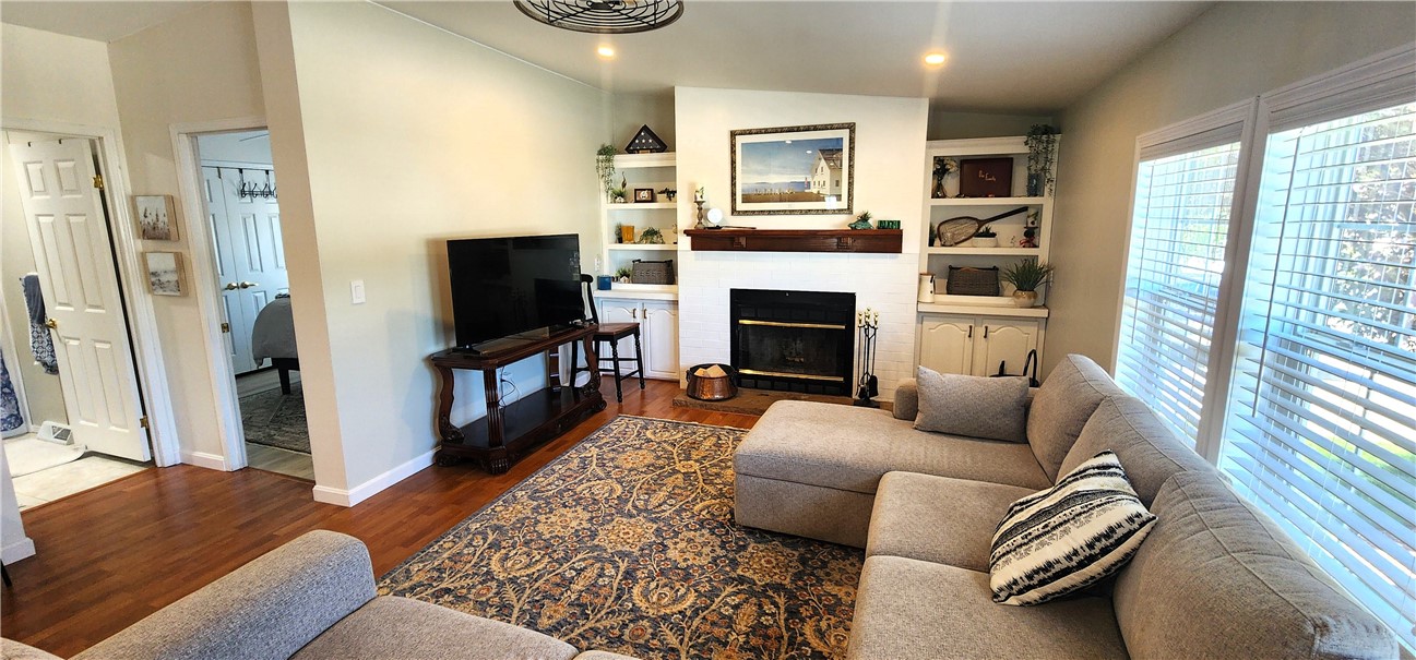 76 Robin Drive Tiverton, RI 02878 - Photo 8 of 30 wood burning fireplace insert