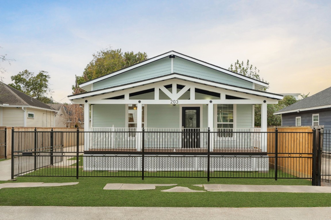 203 Archer Street Houston, TX 77009 - Photo 31 of 43