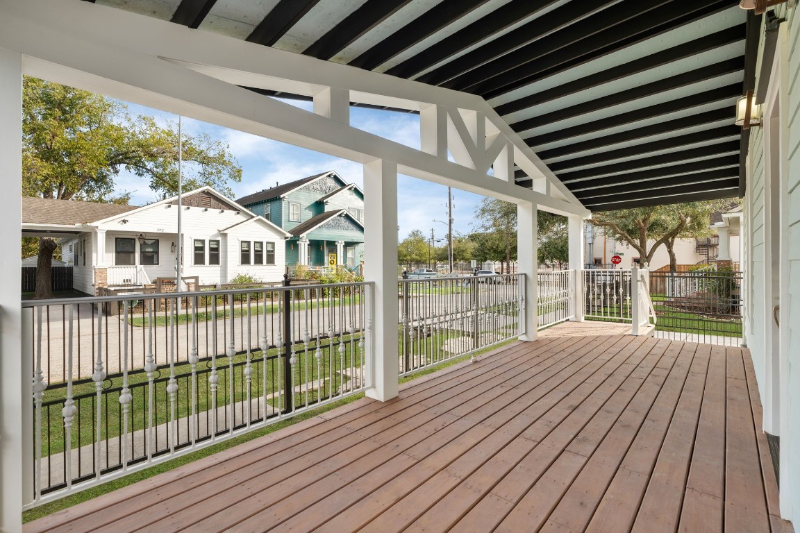 203 Archer Street Houston, TX 77009 - Photo 34 of 43